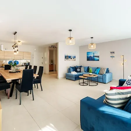 Laba Aquarius Apartment *